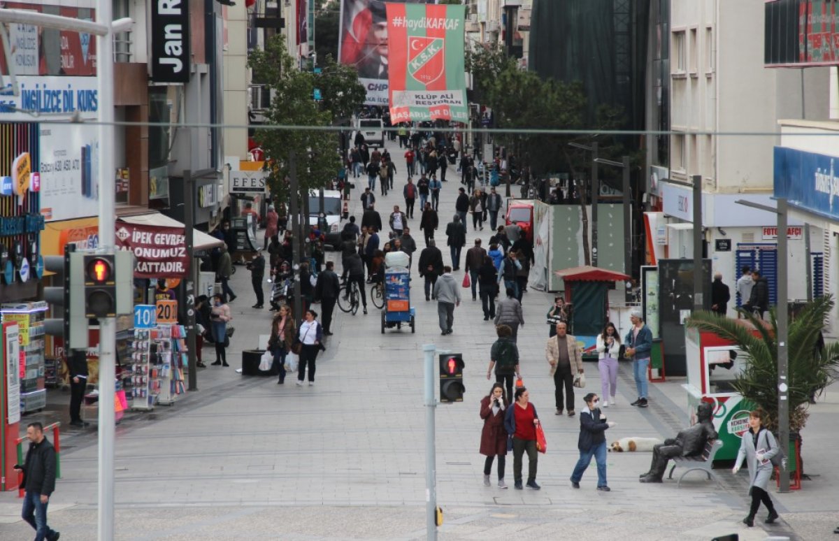 Karşıyaka'daki yoğunluk ürküttü