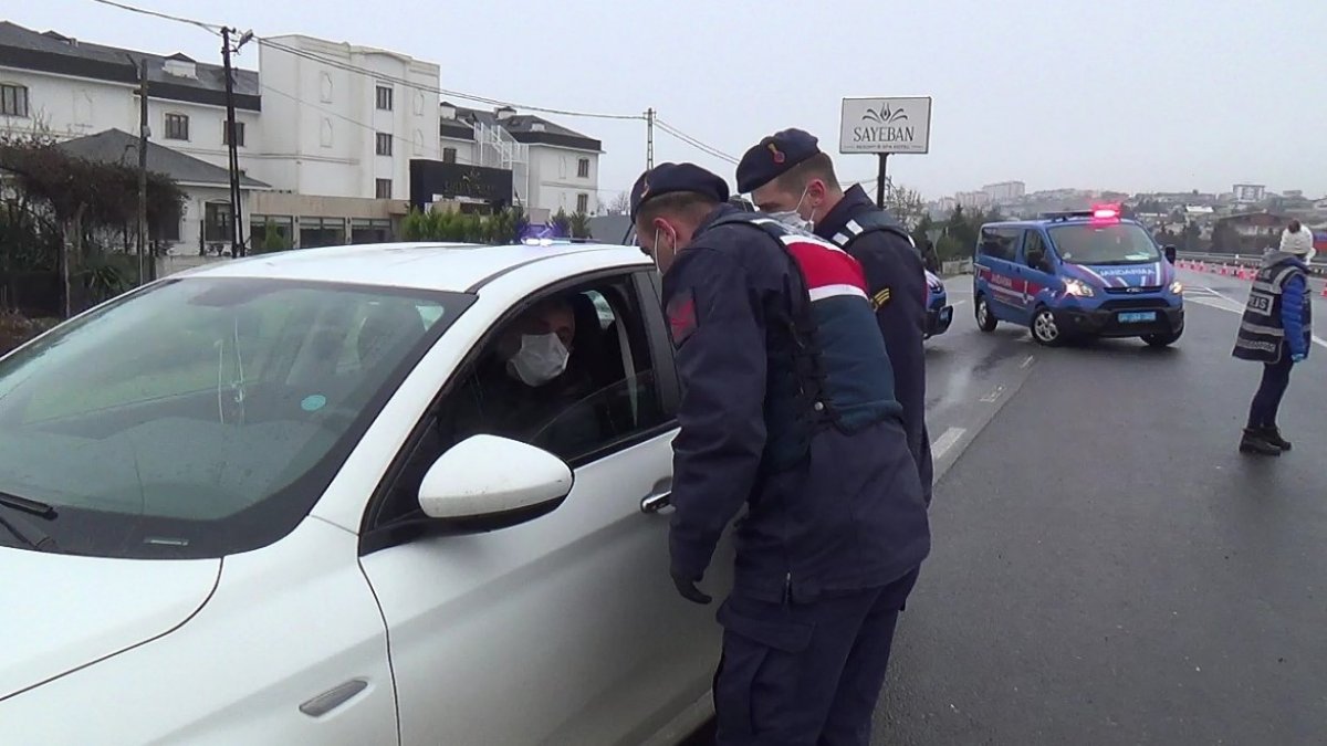 i İstanbul’a giriş yapmak isteyenler geri gönderildi