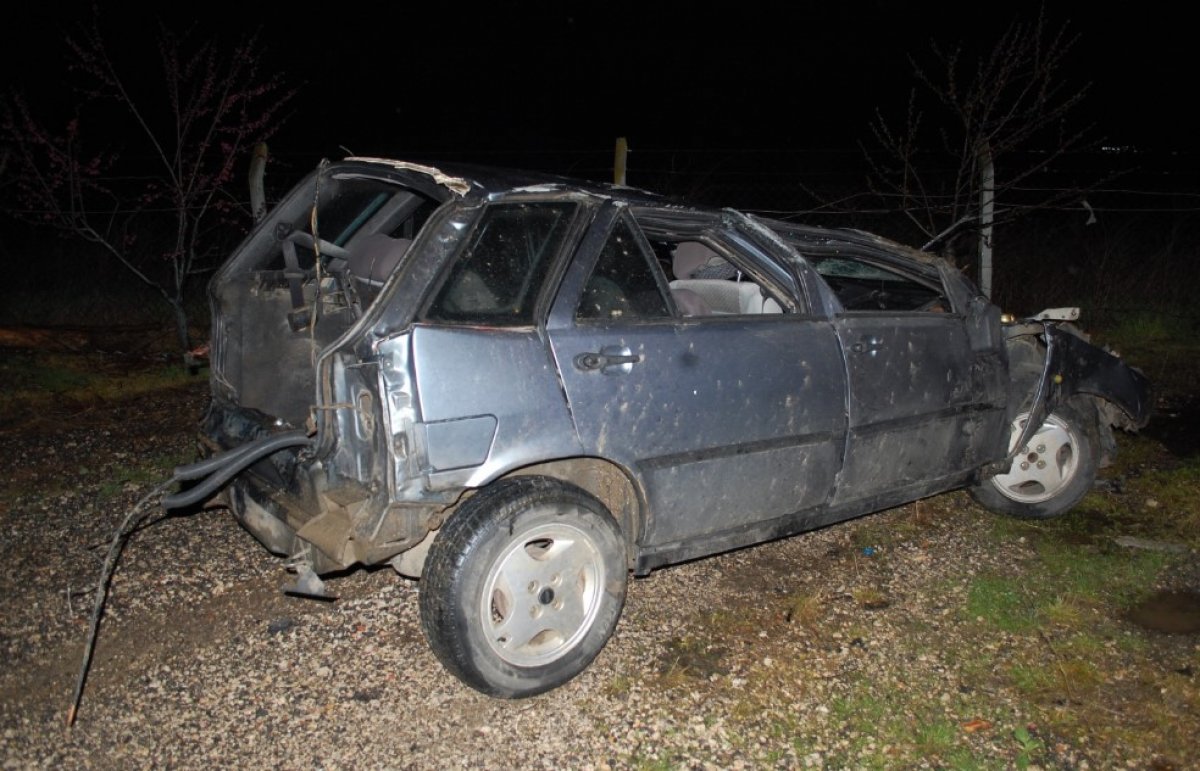 i Tekirdağ'da hurdaya dönen araçtan sürücü sağ çıktı