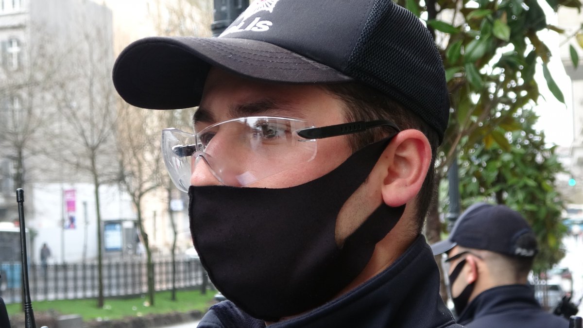 i 17 yaşındaki genç cezayı yedi, umurunda olmadı