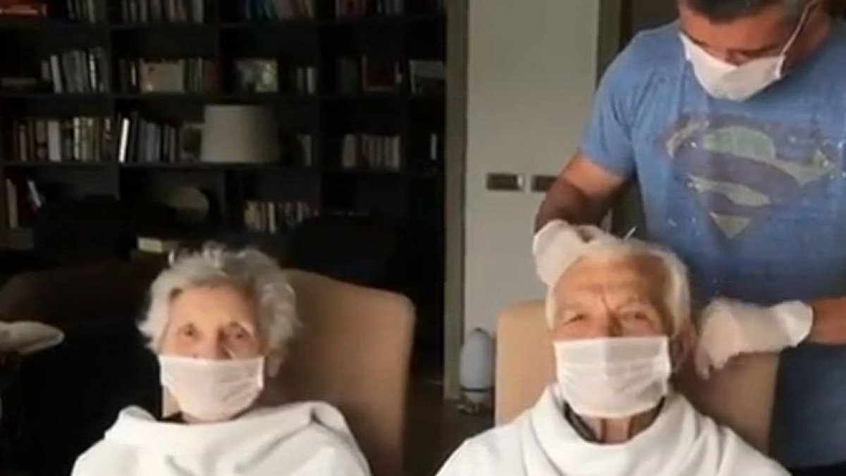 Sadettin Saran, evin berberi oldu