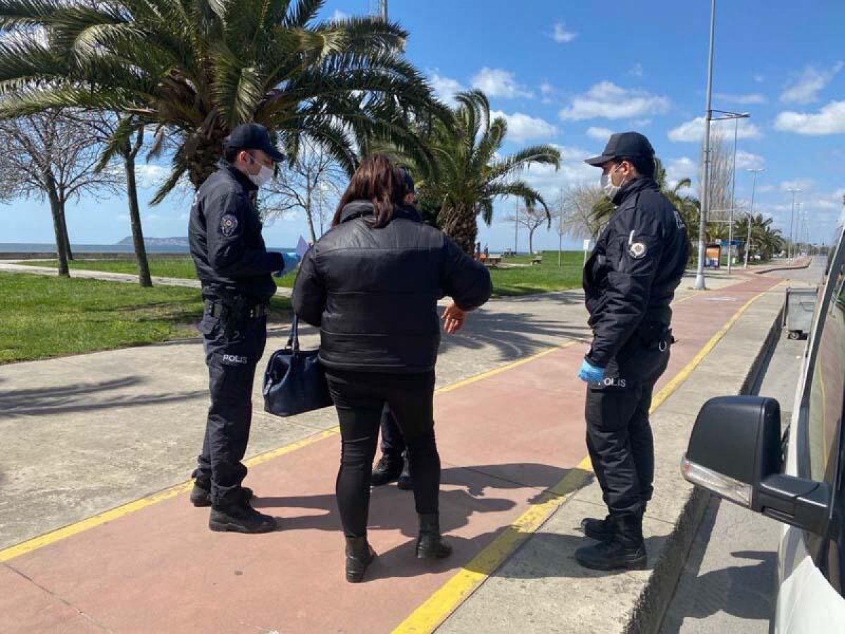 Koronavirüse rağmen sahilde fuhuş pazarlığı yaptı