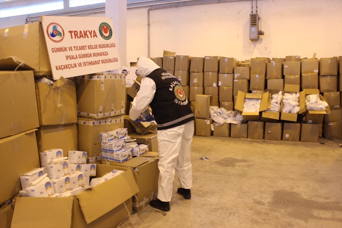 İpsala'da 760 bin tıbbi maske ele geçirildi