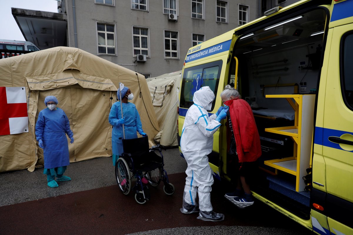 r Koronavirüsten ölenlerin sayısı 90 bini aştı