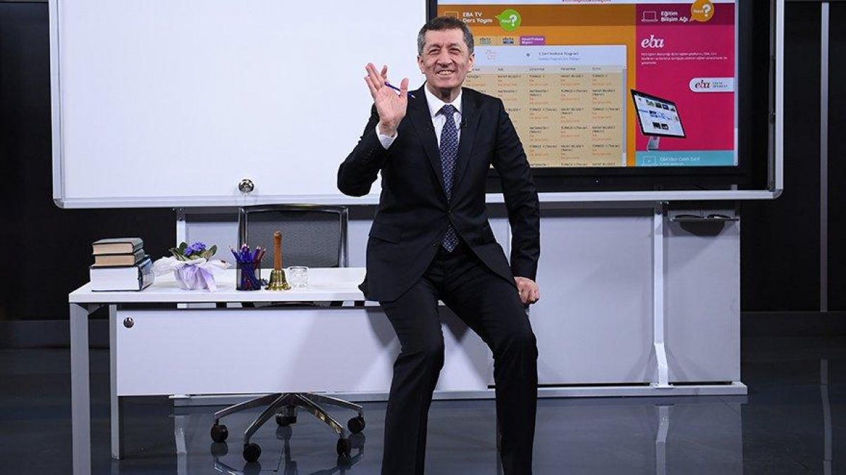 Milli Eğitim Bakanı Ziya Selçuk kimdir? biyografisi Milli Eğitim Bakanı Ziya Selçuk kimdir? biyografisi