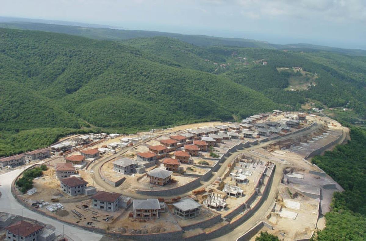 Acarkent villalarının yapı ruhsatları iptal edildi