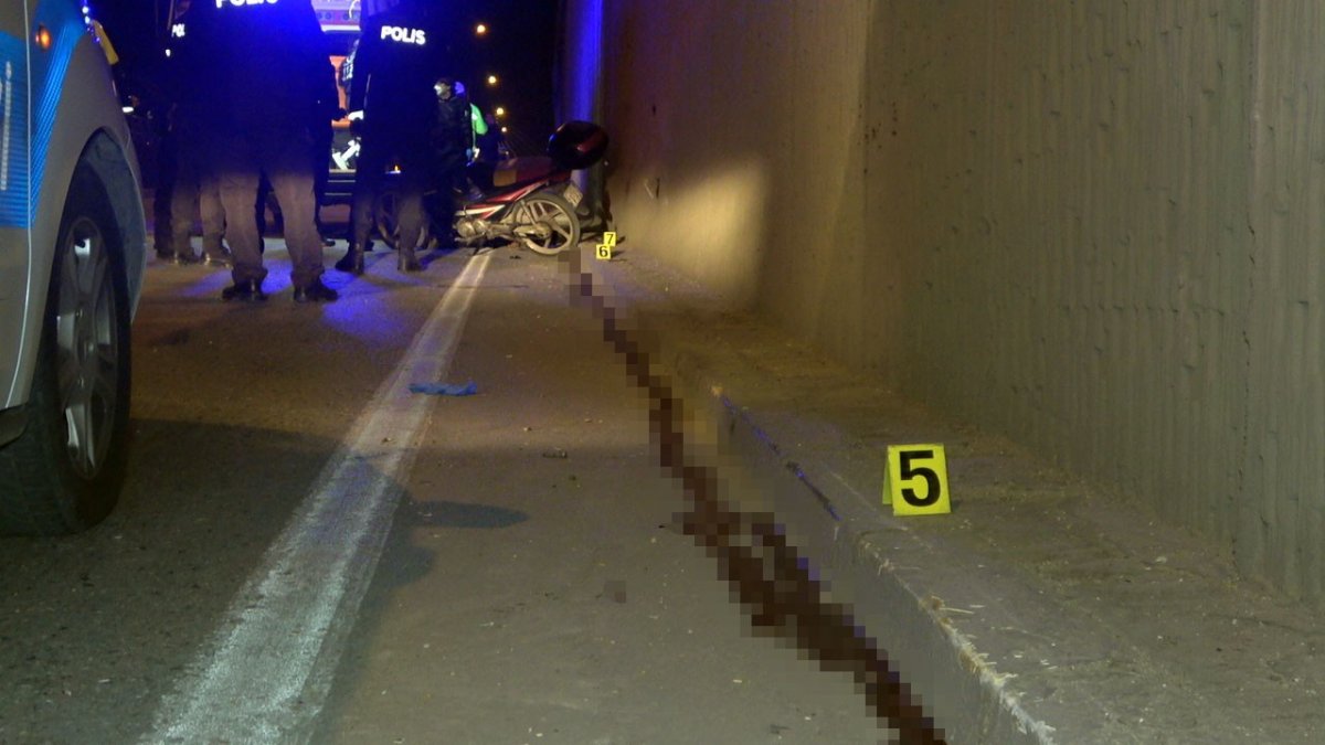 i Denizli'de duvara çarpan motosikletli kurtarılamadı