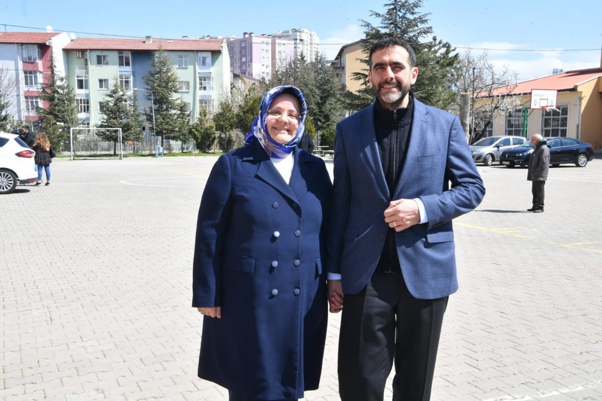 Aile, Çalışma ve Sosyal Hizmetler Bakanı Zehra Selçuk kimdir? Biyografisi