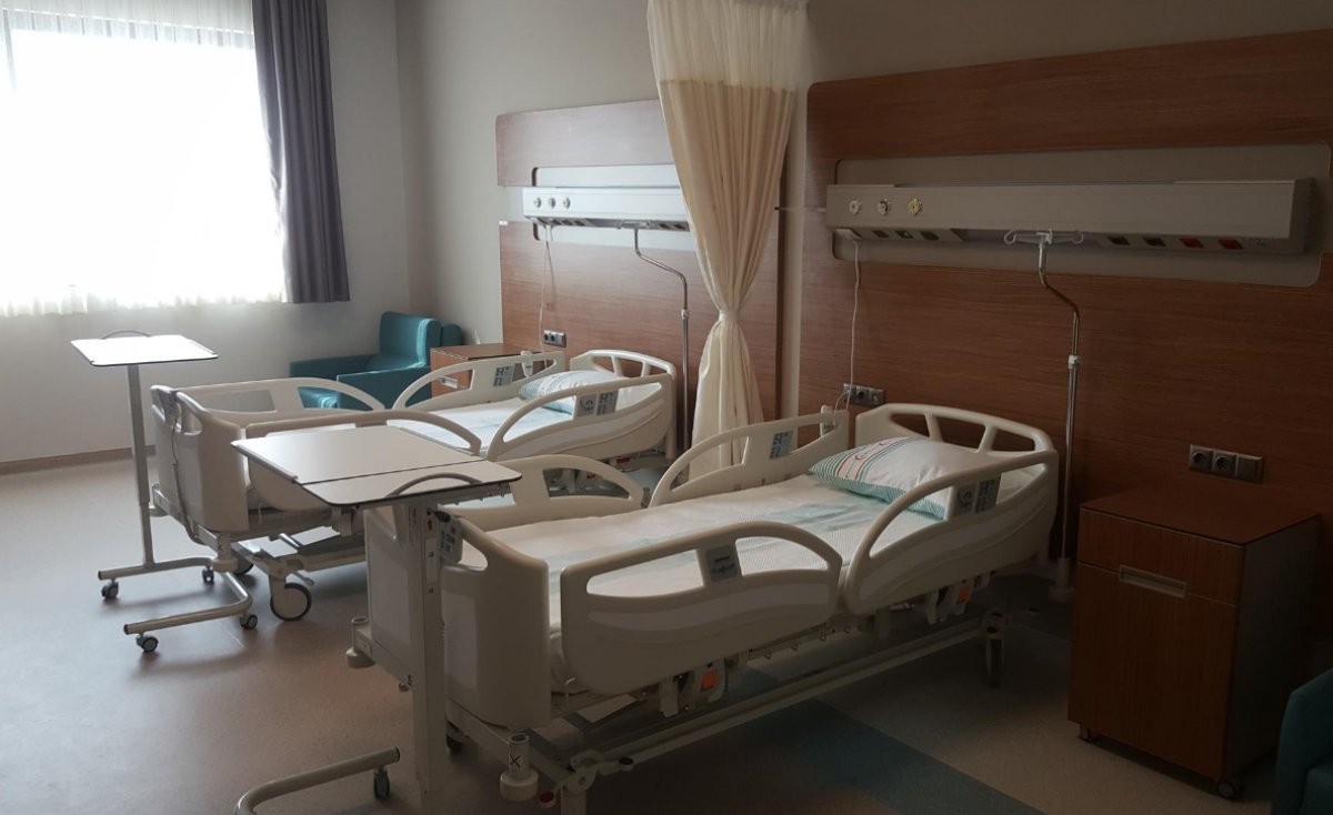 AK Parti'den Kılıçdaroğlu'na sahra hastanesi yanıtı