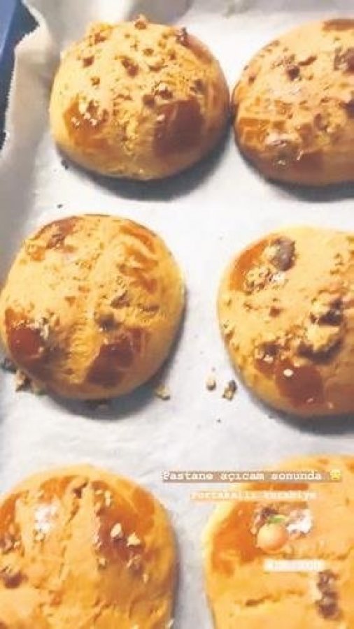 Gülşen de mutfakta