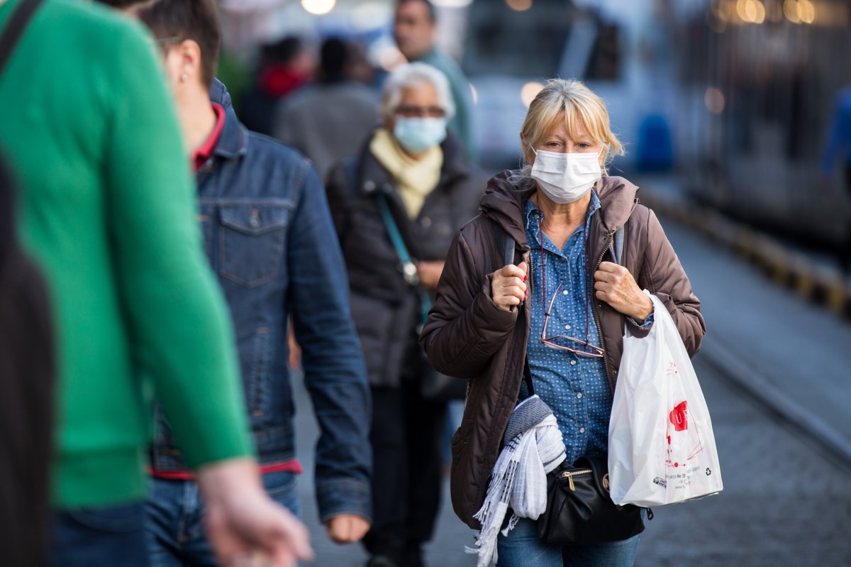 Koronayı yenen hekimler: Belirti yoktu, tomografide çıktı