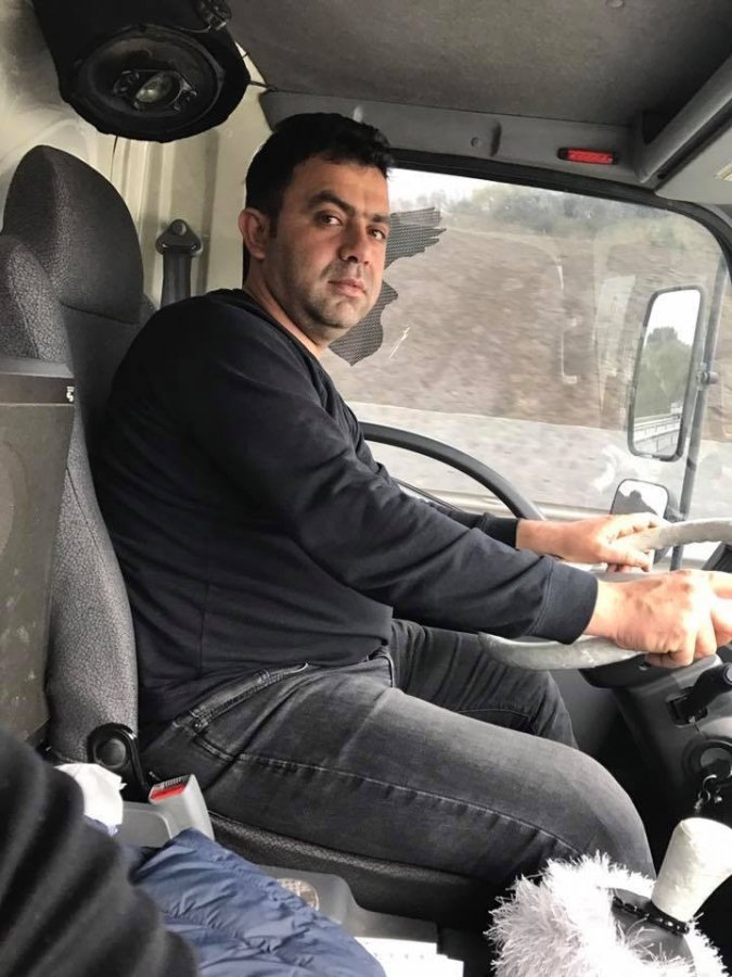 i Sarıyer'de kamyonet direğe çarptı: 1 ölü