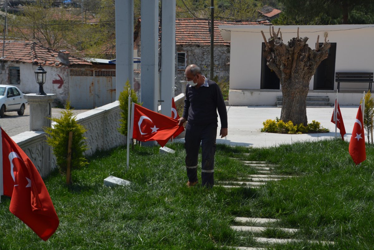Soylu'yu ağlatan şehit babası: Bakanımızın arkasındayız