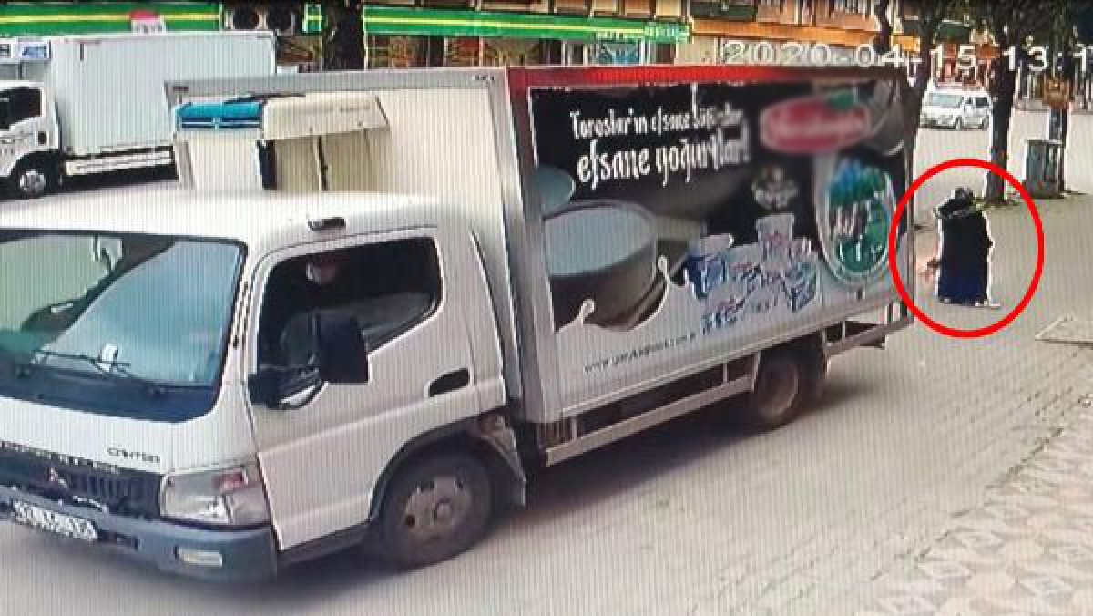 d Isparta'da bir kadına kamyonet çarptı