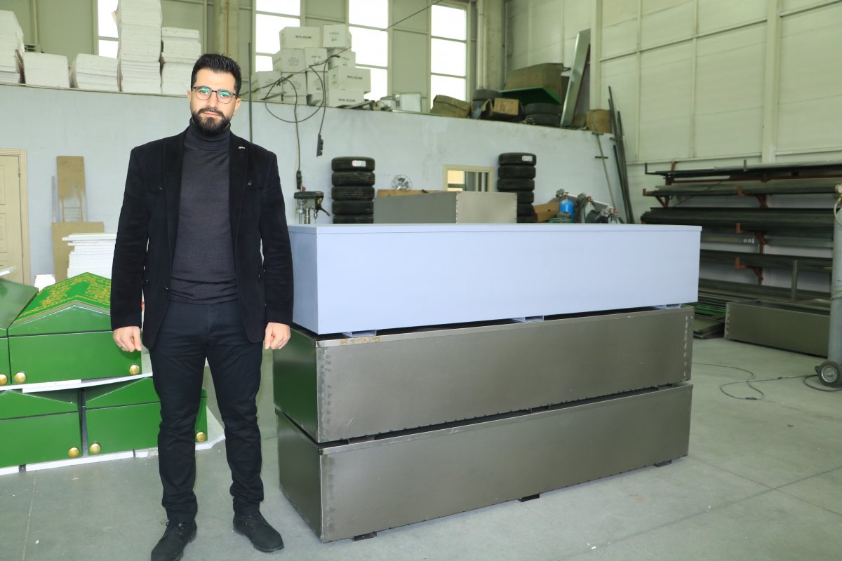 i Sivas'ta koronavirüse karşı özel tabut yapıldı