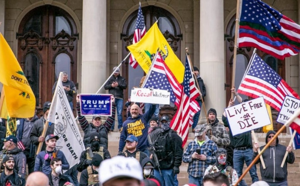 ABD'de karantinaya silahlı protesto