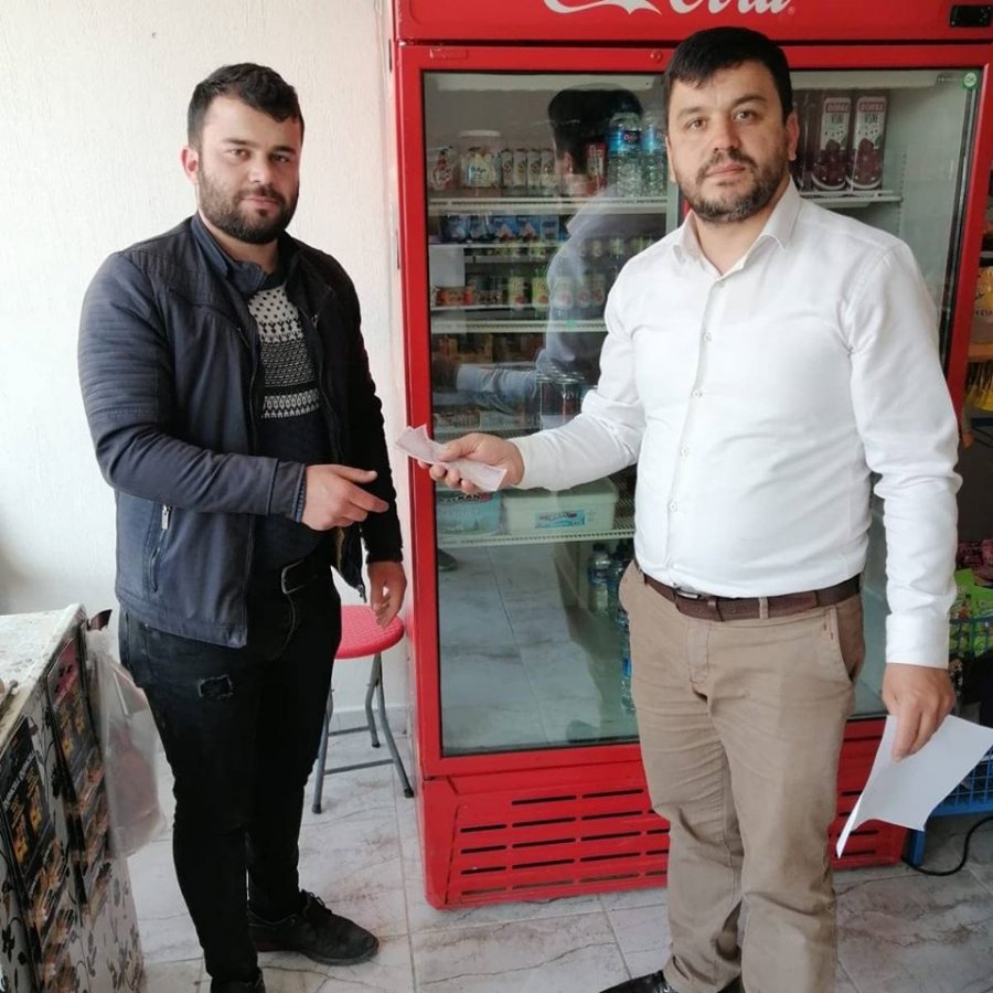 i Mahallenin borcunu ödeyip veresiye defterini yaktırdı