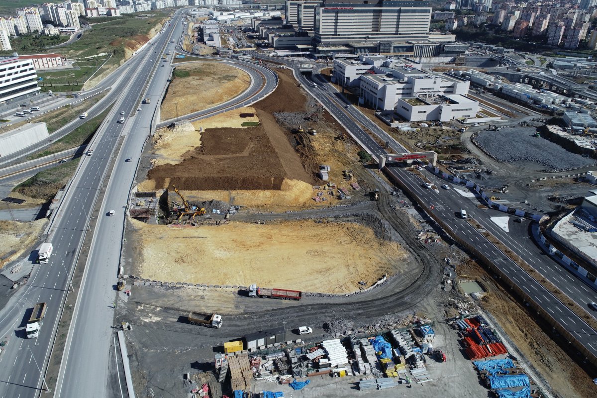 Başakşehir Şehir Hastanesi’nin yolu bitiyor