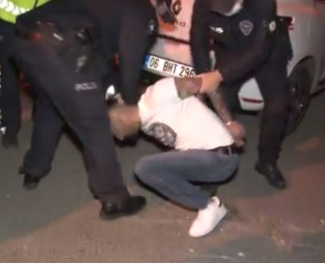 Ehliyetsiz sürücü dehşet saçtı