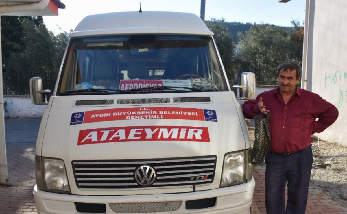 Minibüsten çaldığı teybi, sahibinin evine bıraktı