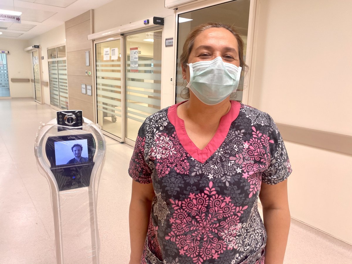 i Koronalı hastalar bu robotla kontrol ediliyor