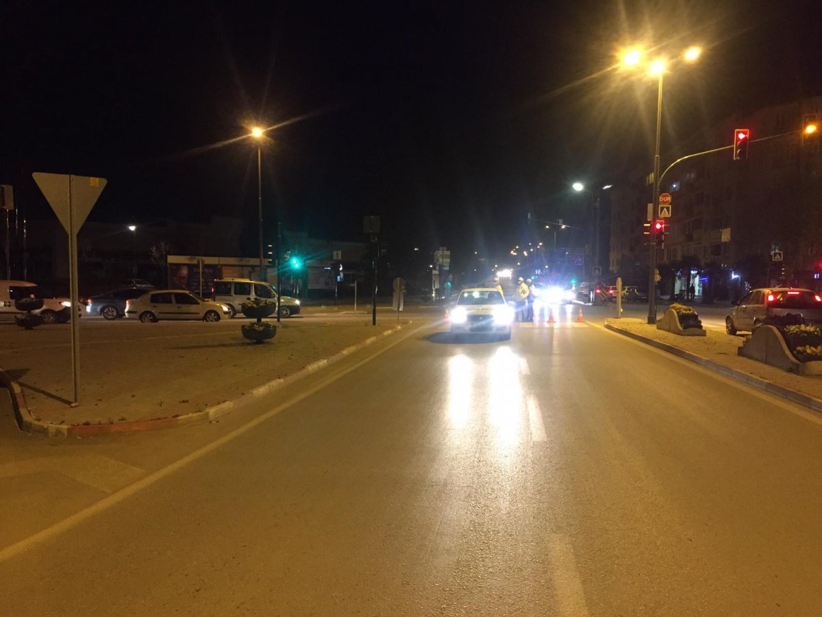 i Yasak bitti, vatandaşlar sokağa döküldü