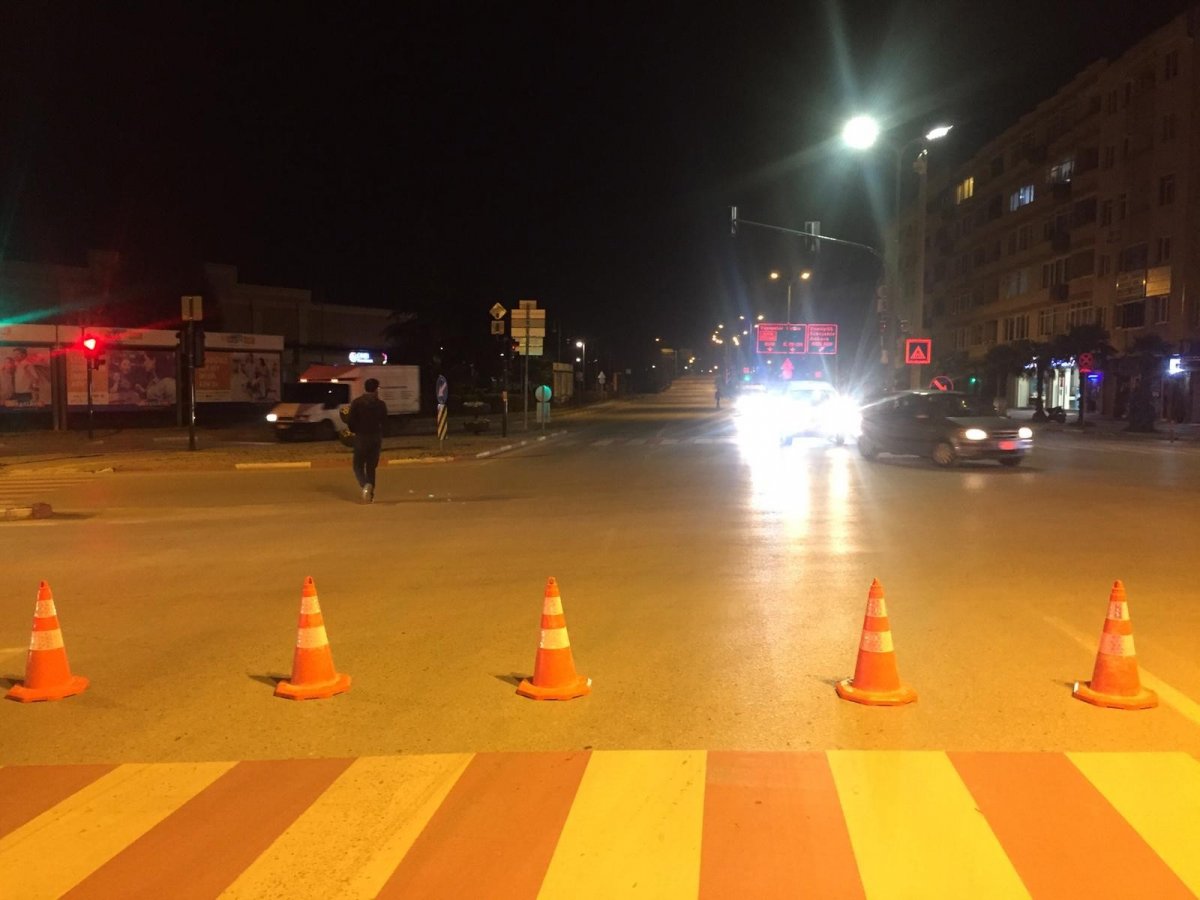 i Yasak bitti, vatandaşlar sokağa döküldü