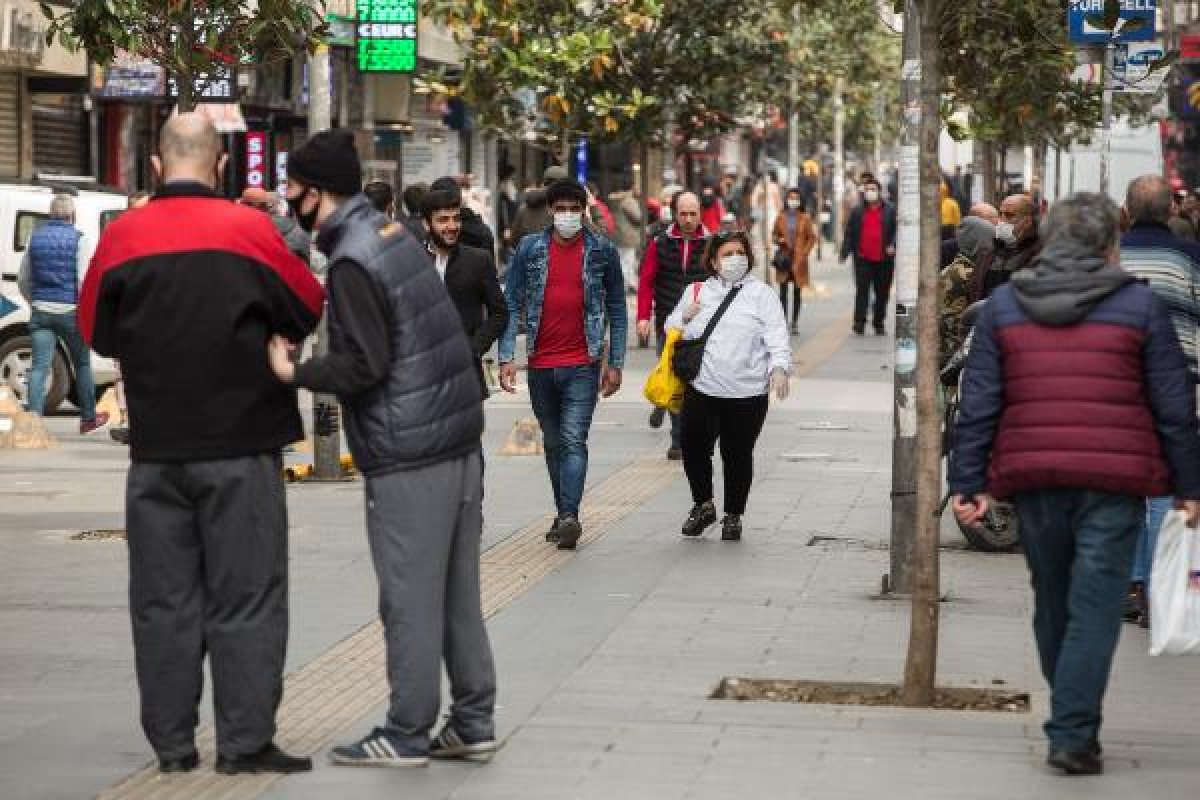 Şirinevler yine tıklım tıklım doldu