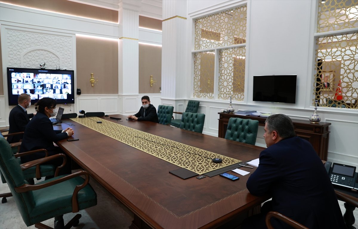 a Bakan Koca: Koronayı kontrol altına aldık