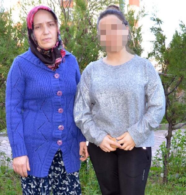 d Babasından şiddet gören annesi için yardım istedi