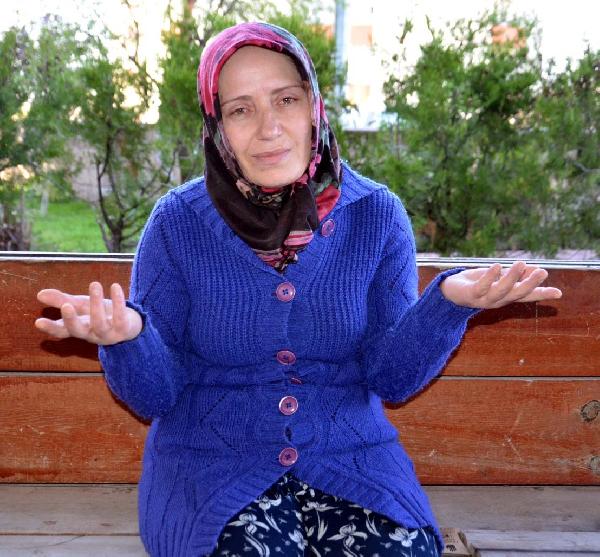 d Babasından şiddet gören annesi için yardım istedi