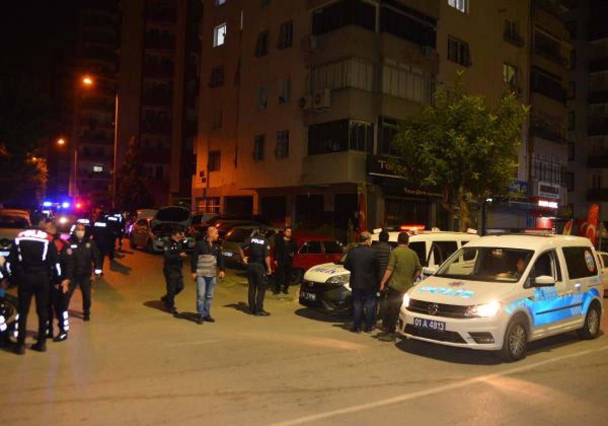 d Adana'da sokakta yakalanan genç kaçırıldığını iddia etti