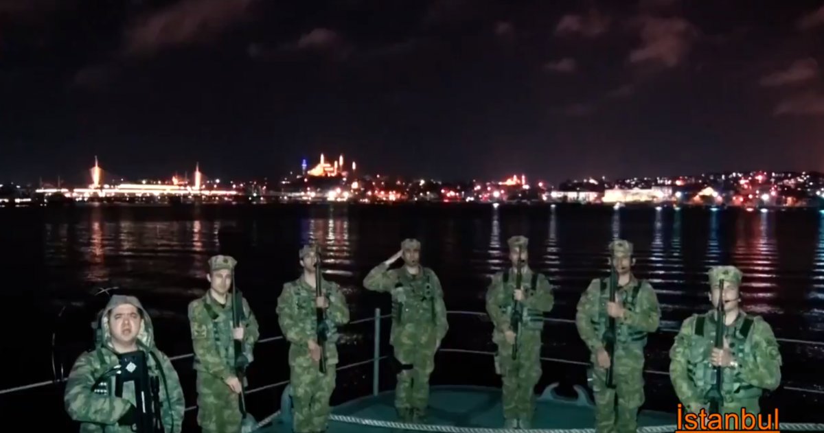 Mehmetçik de İstiklal Marşı okudu