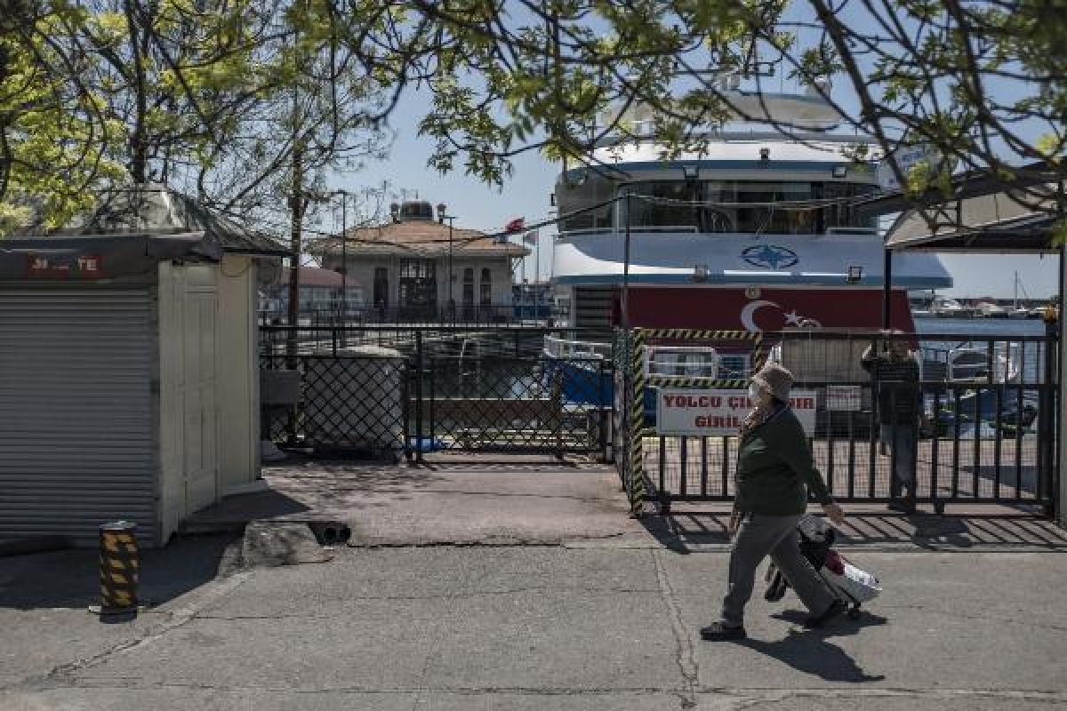 d Adalar'a gitmek 1 ay yasak: Son seferler düzenleniyor