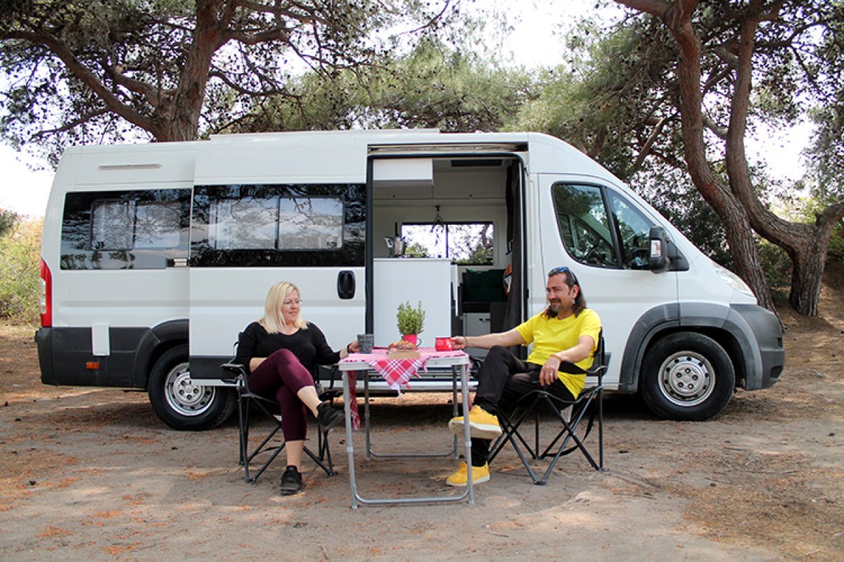 a 'Tosbavan'ları ile doğada yaşıyorlar