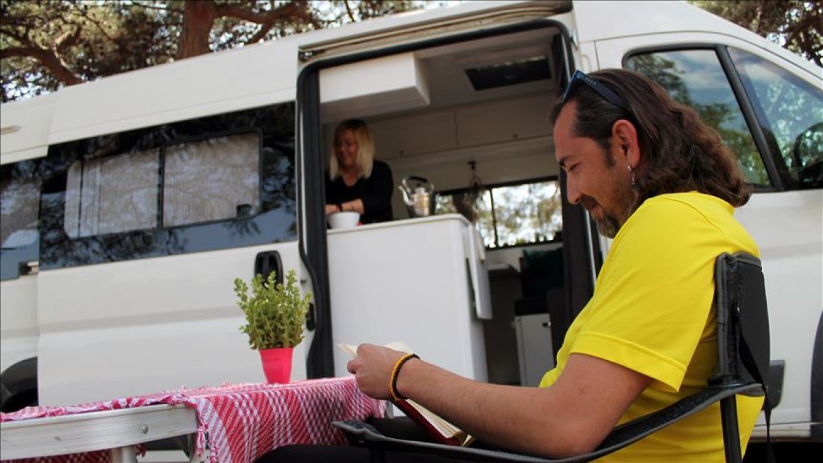 a 'Tosbavan'ları ile doğada yaşıyorlar