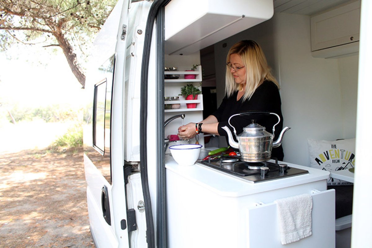 a 'Tosbavan'ları ile doğada yaşıyorlar