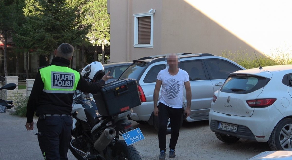 i Alkollü sürücü polisten kaçamadı