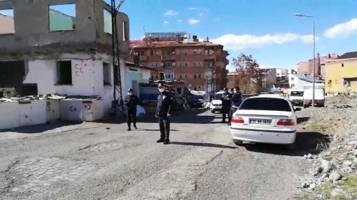 i Sokağa çıkma kısıtlamasını hiçe sayıp, güvercinler için kavga ettiler