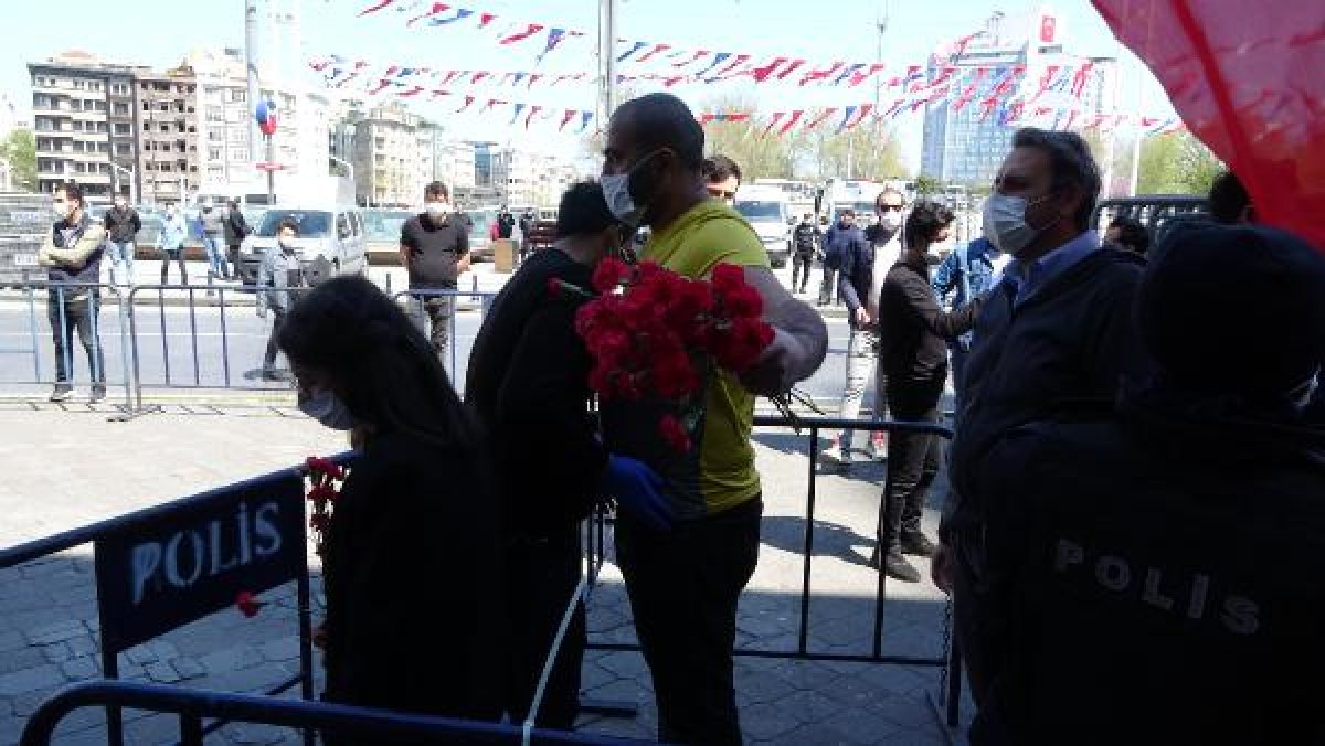 İstanbul'da sosyal mesafeli 1 Mayıs anması