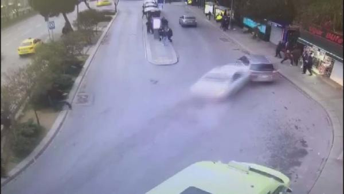 d 17 yaşındaki sürücü bir kişinin ölümüne neden oldu