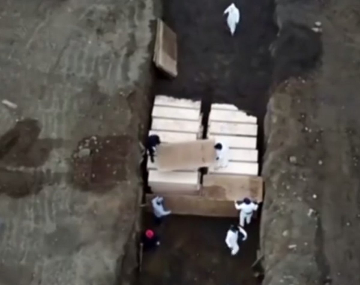 New York'ta 2 kamyonette 100 cenaze çıktı