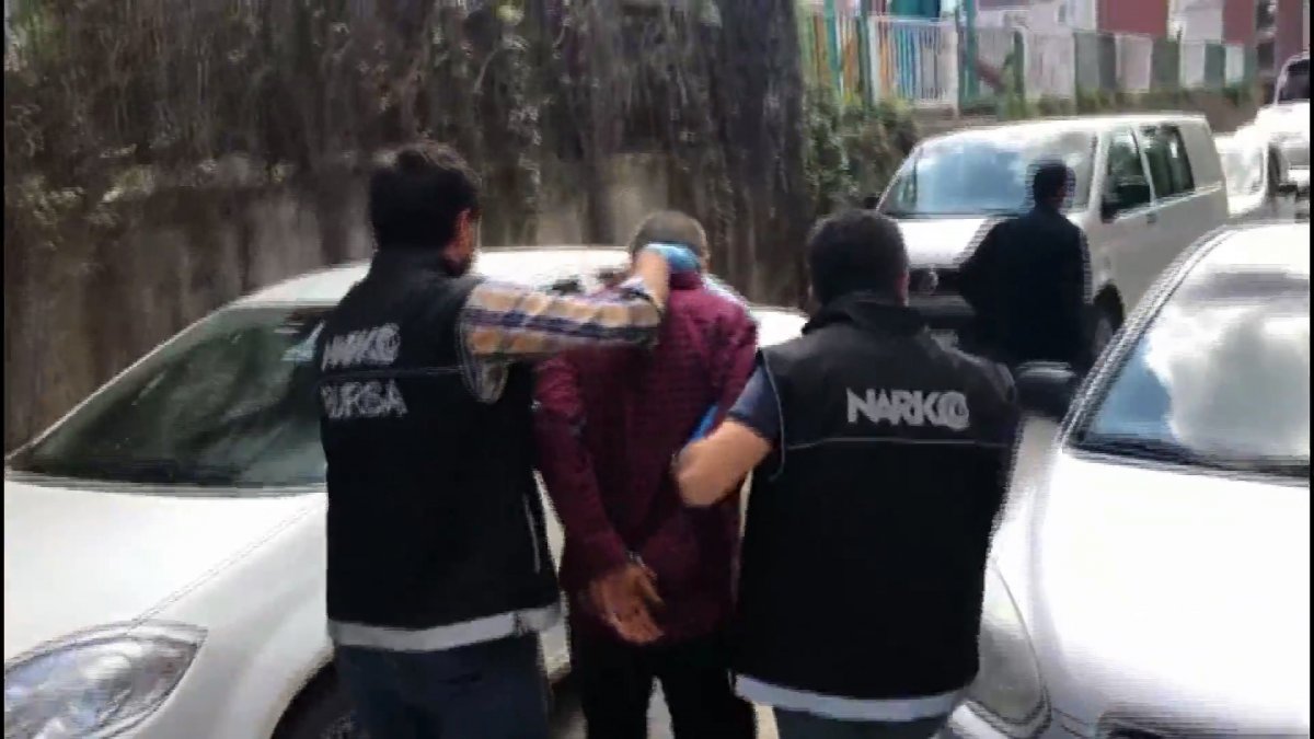 i Bursa'da narkotik operasyona balkonlardan destek