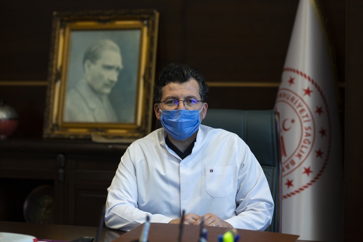 AA ekibi İstanbul'da, sağlıkçıların bir gününü takip etti