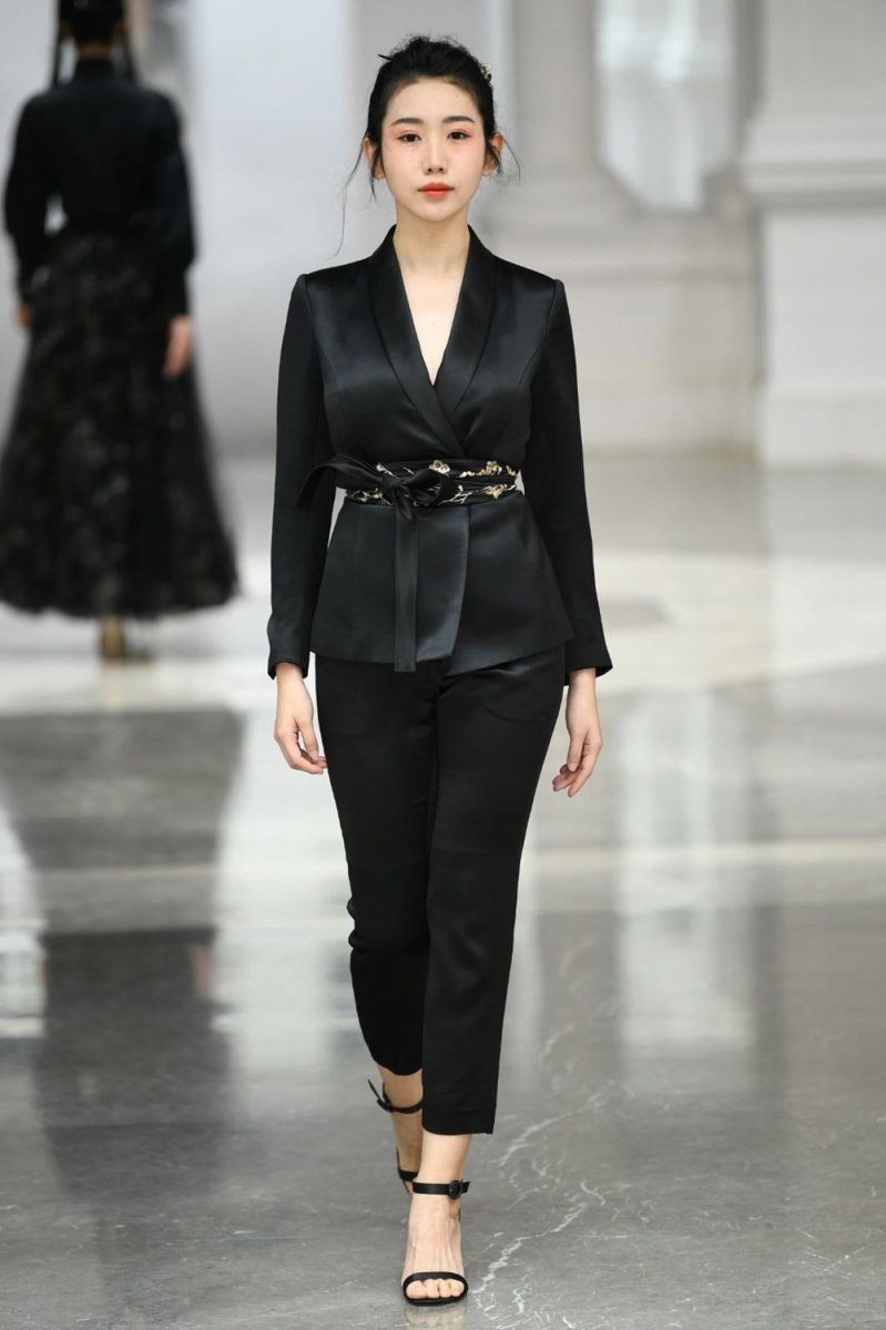 r Korona sonrası Çin’de moda haftası