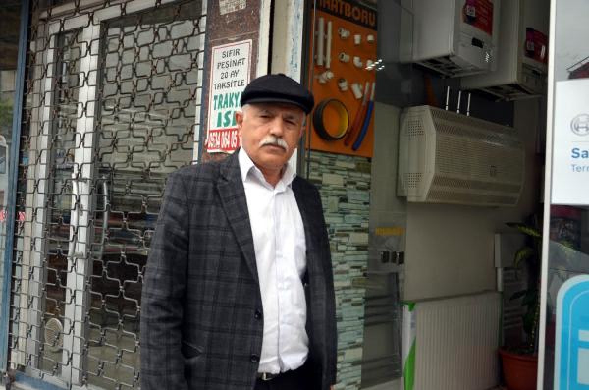 d İstanbul'da kombi hırsızları kamerada