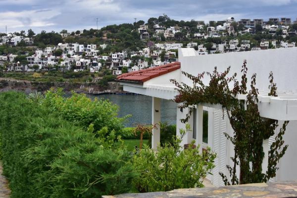 d Bodrum Belediyesi, Özdil'in kaçak yaptığını tescilledi