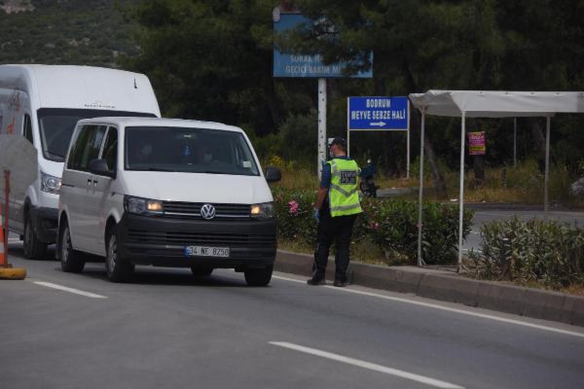 d Bodrum'a kısıtlama sonrası 6 bin araç giriş yaptı