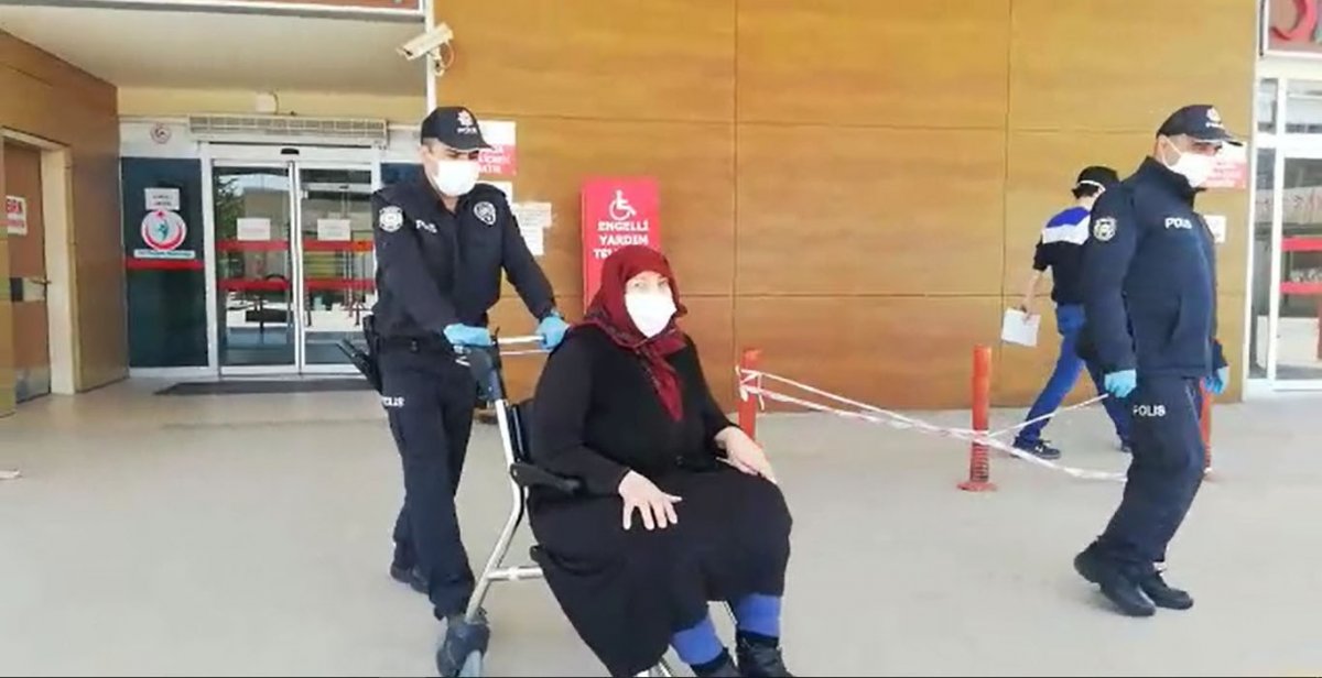 i Babaannesi ve dedesini darbetti, paralarını alıp kaçtı