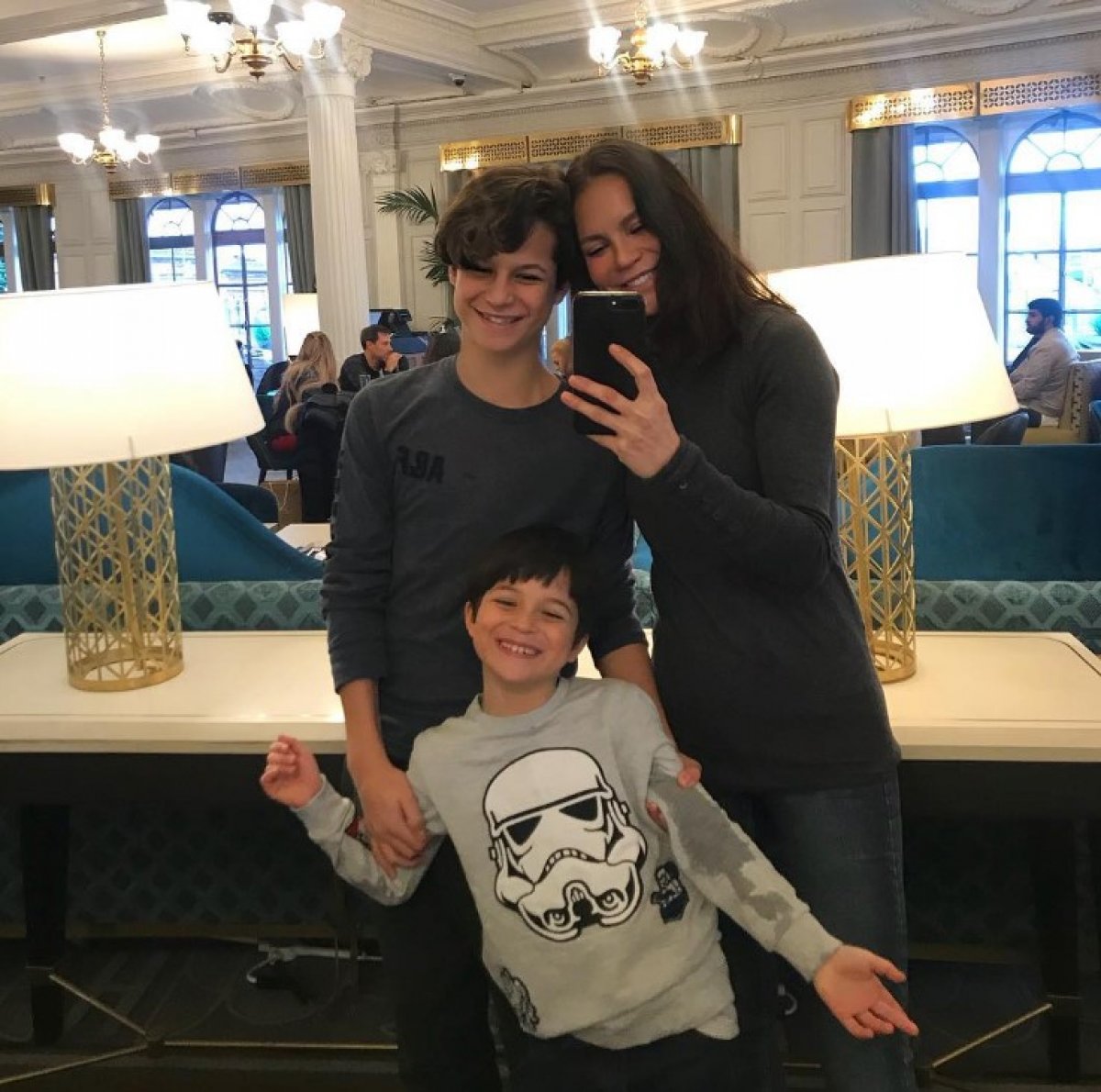 Ebru Şallı, acısını paylaştı